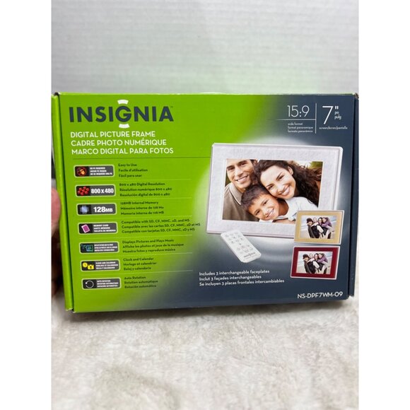 Insignia Digital Picture Display with 3 interchangeable faceplates New - Picture 10 of 10